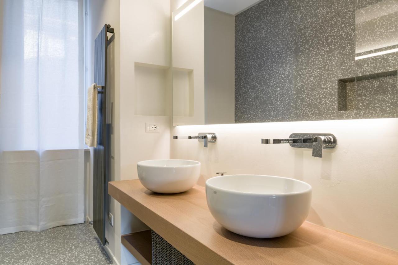 Domus La Costa Apartment เวโรนา ภายนอก รูปภาพ