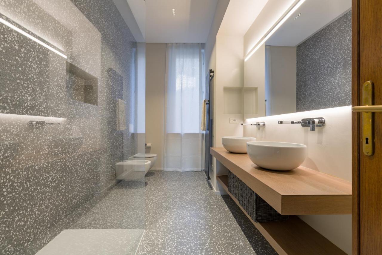 Domus La Costa Apartment เวโรนา ภายนอก รูปภาพ