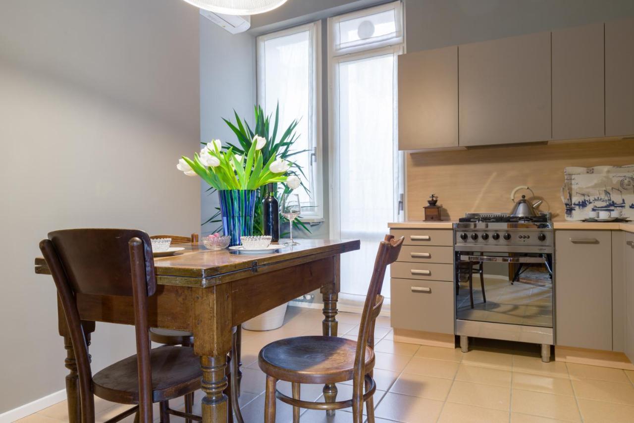 Domus La Costa Apartment เวโรนา ภายนอก รูปภาพ