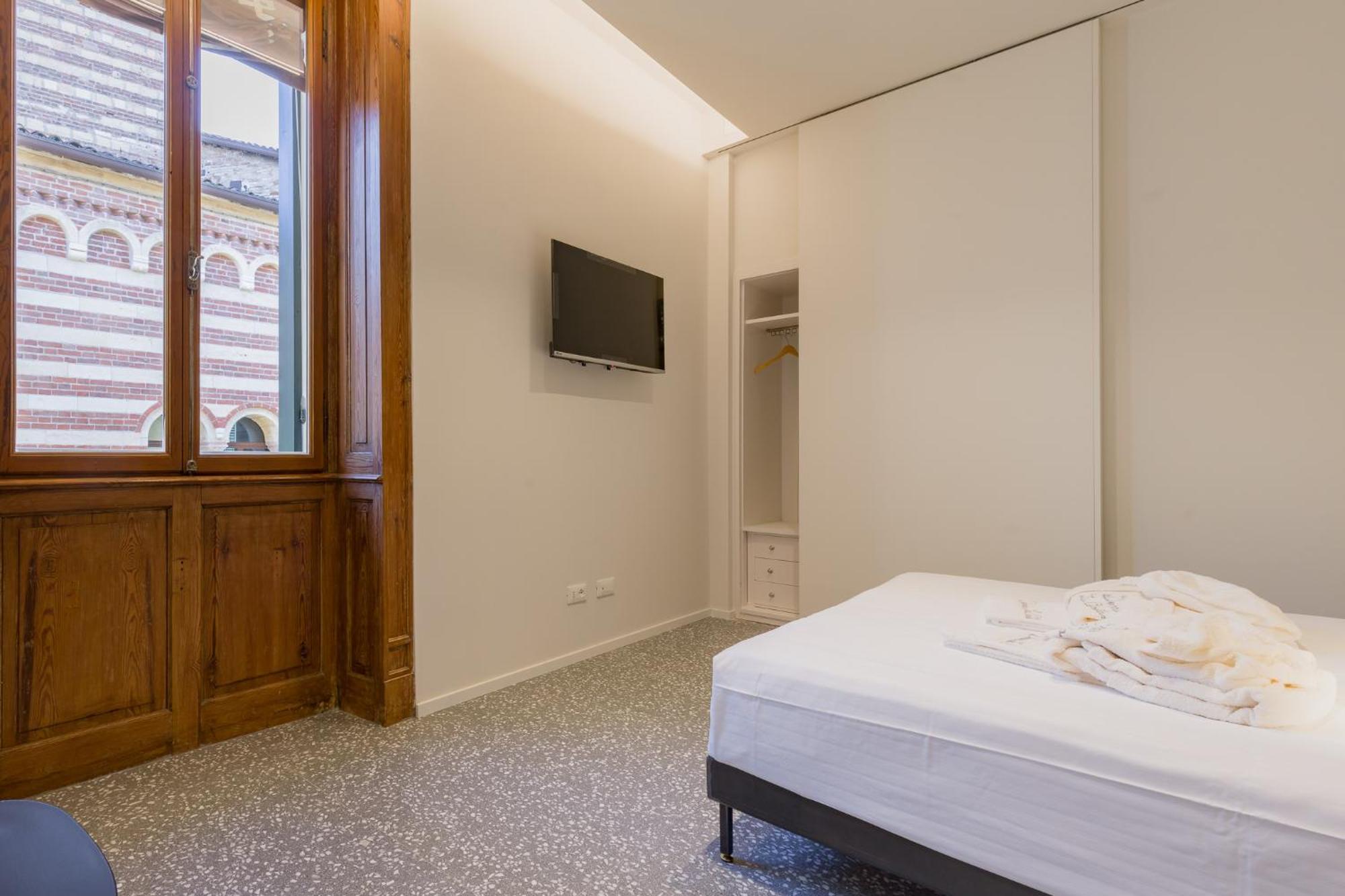 Domus La Costa Apartment เวโรนา ภายนอก รูปภาพ